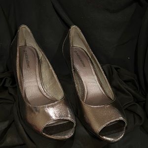 Naturalizer Peep Toe Pump